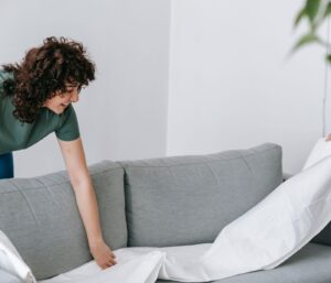 Housse canapé : bien choisir et acheter au meilleur prix